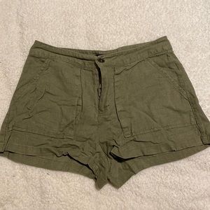 Green comfy shorts